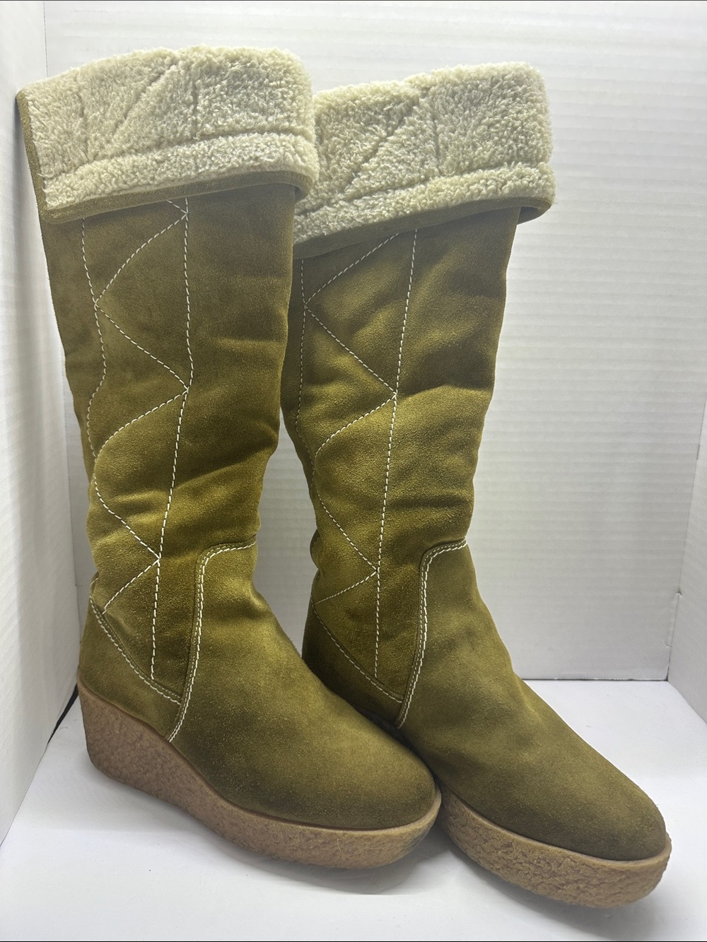 Vintage Y2K Michael Kors Green Suede Sherpa Wedge Boots Size 6